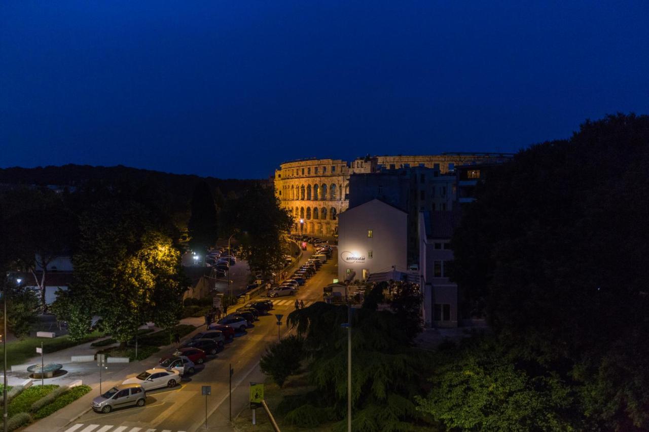 Sylvia Center Apartment Pula Exteriér fotografie